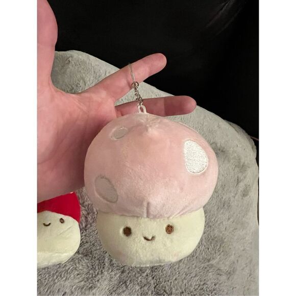 Mushroom Plush Keychains (4) - Picture 6 of 7